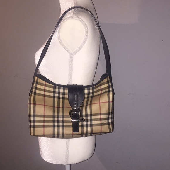 Authentic  Classic Burberry bag - Picture 2 of 7